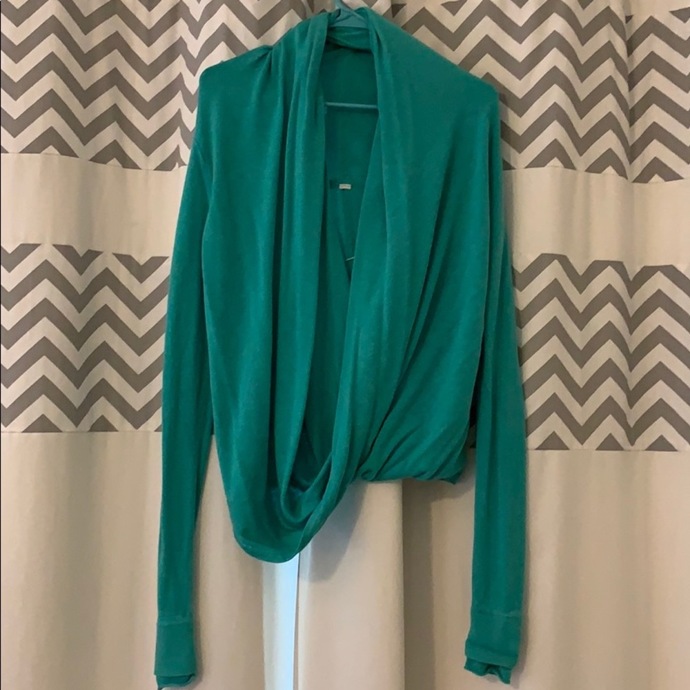 Lululemon iconic wrap sweater Bali breeze size 8